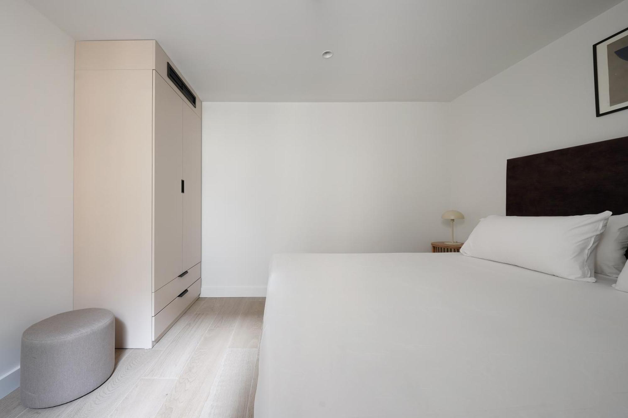 Numa Madrid Sol Aparthotel Bagian luar foto