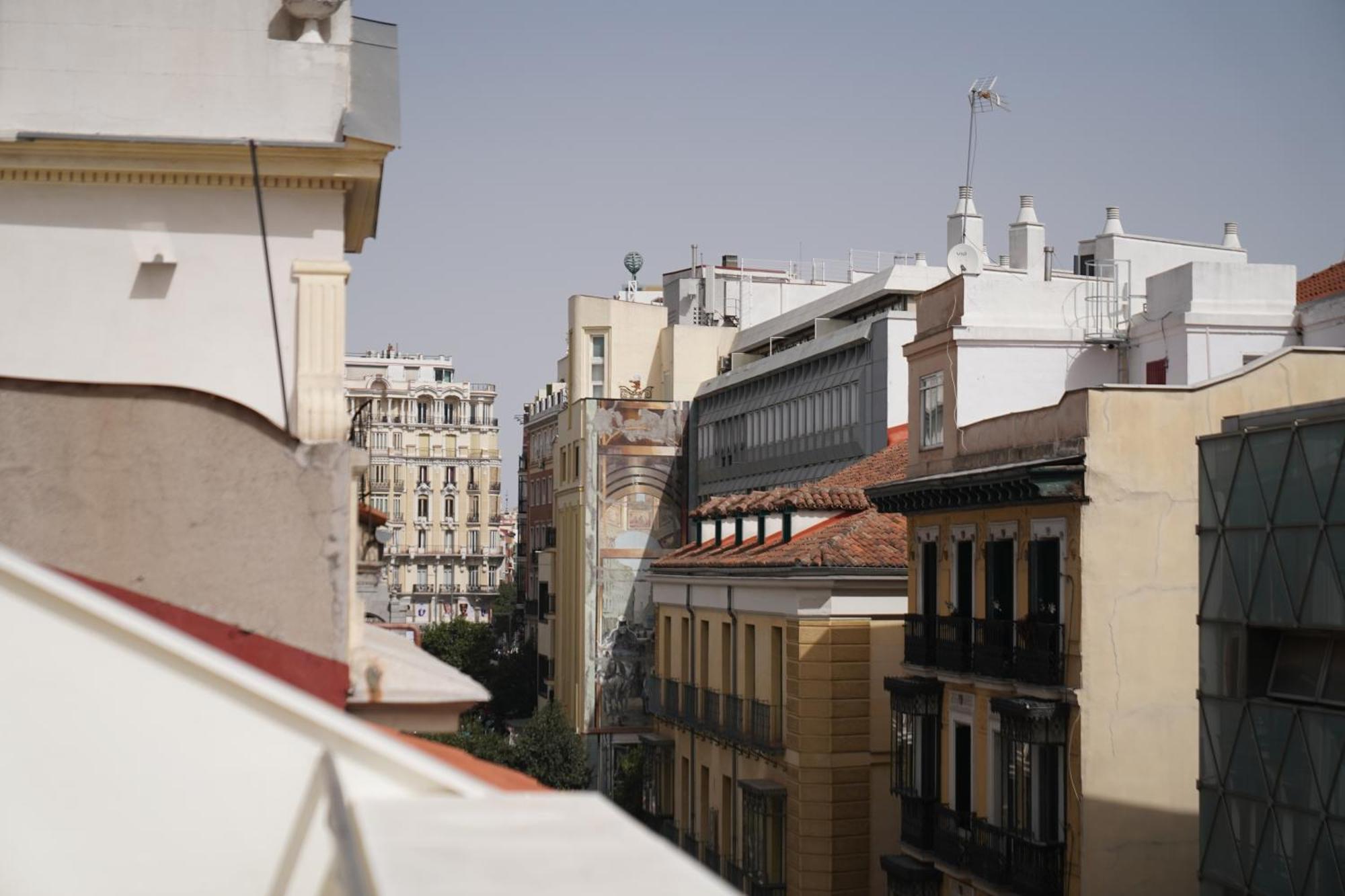Numa Madrid Sol Aparthotel Bagian luar foto