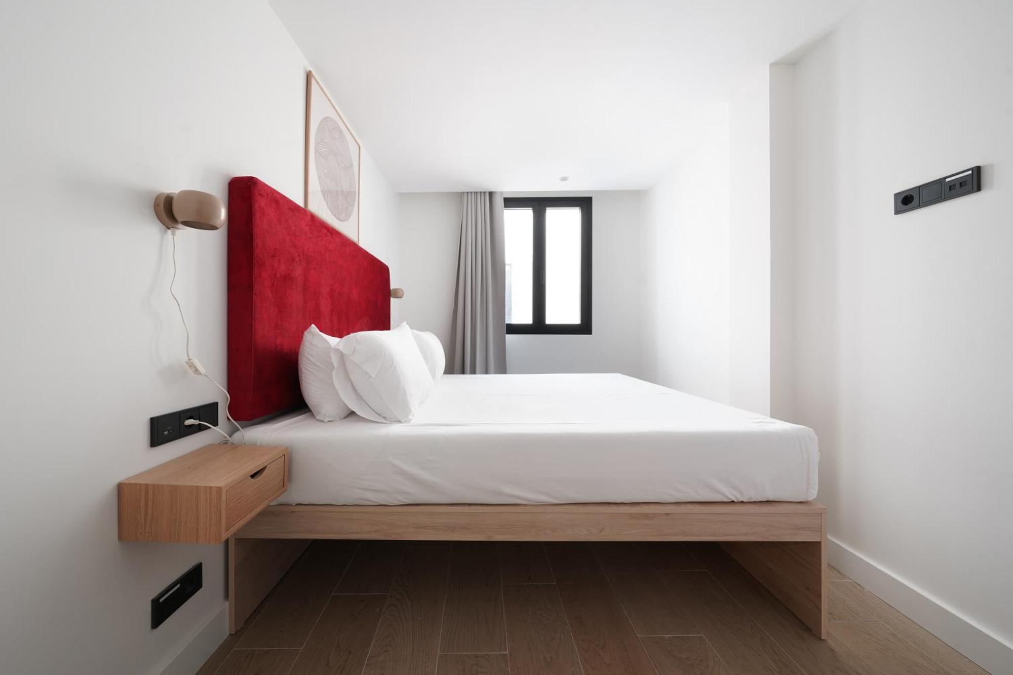Numa Madrid Sol Aparthotel Bagian luar foto